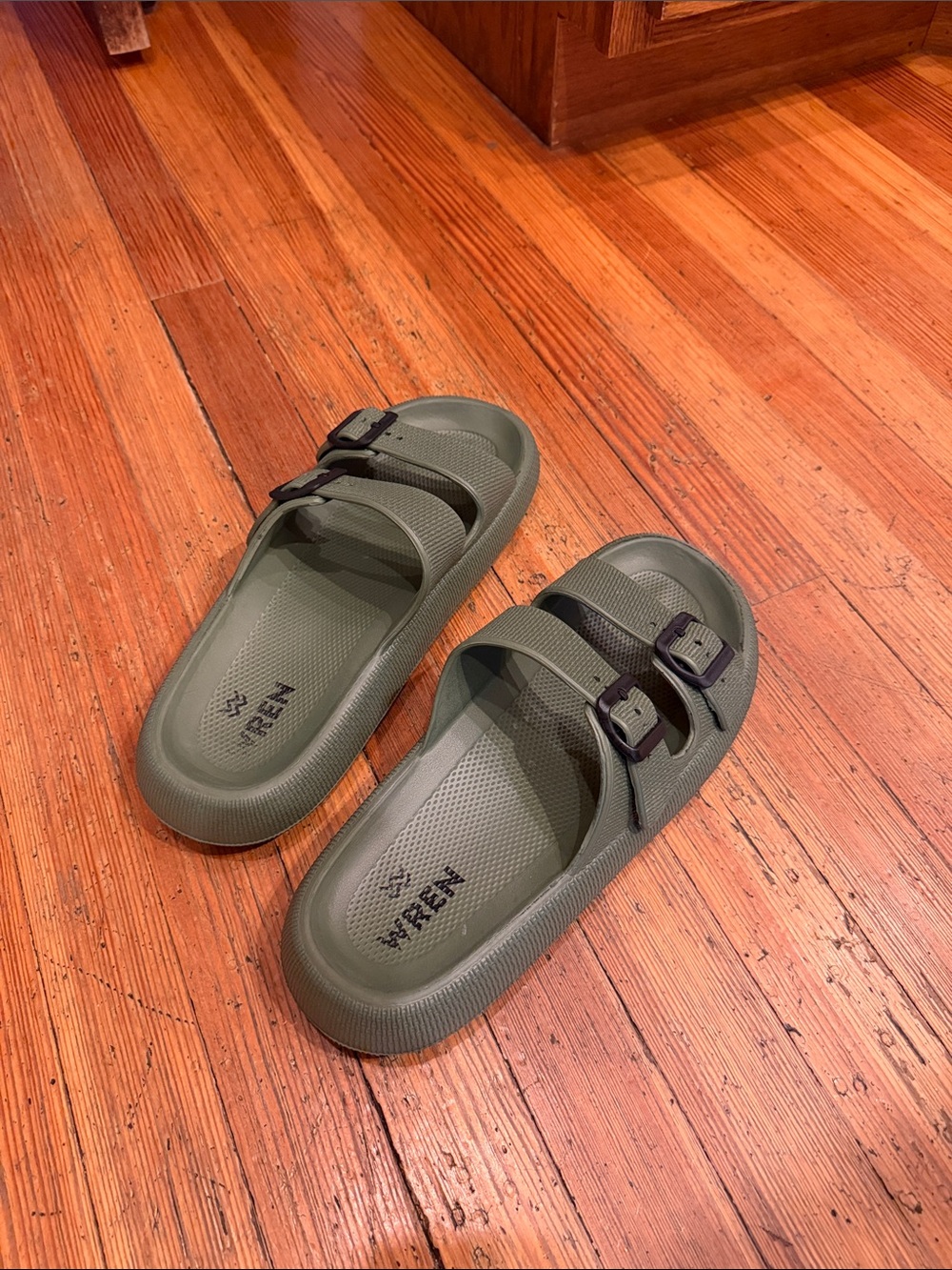 Wren Olive Green Dual-Buckle Slides